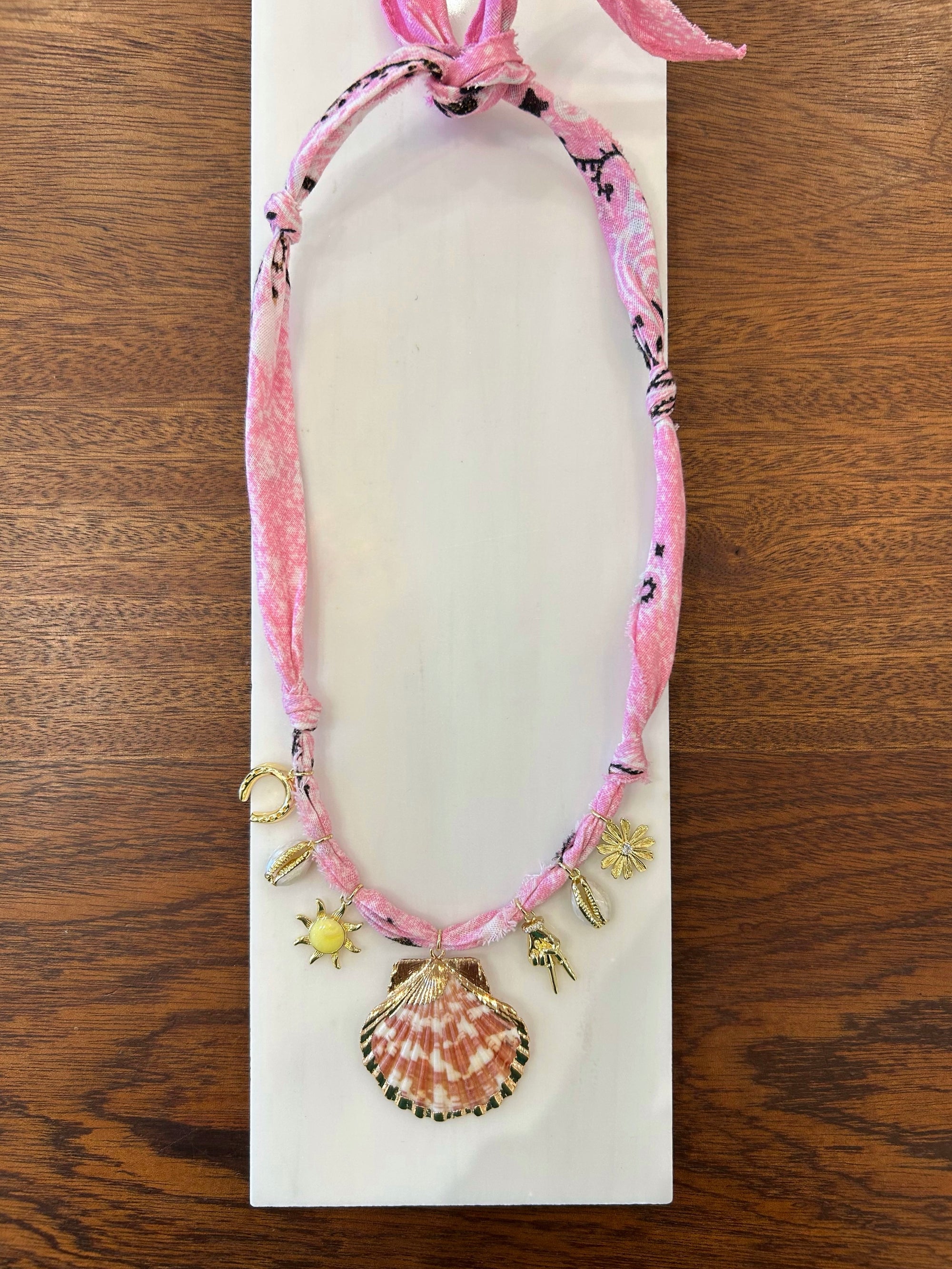 BANDANA NECKLACE // ROSE PINK
