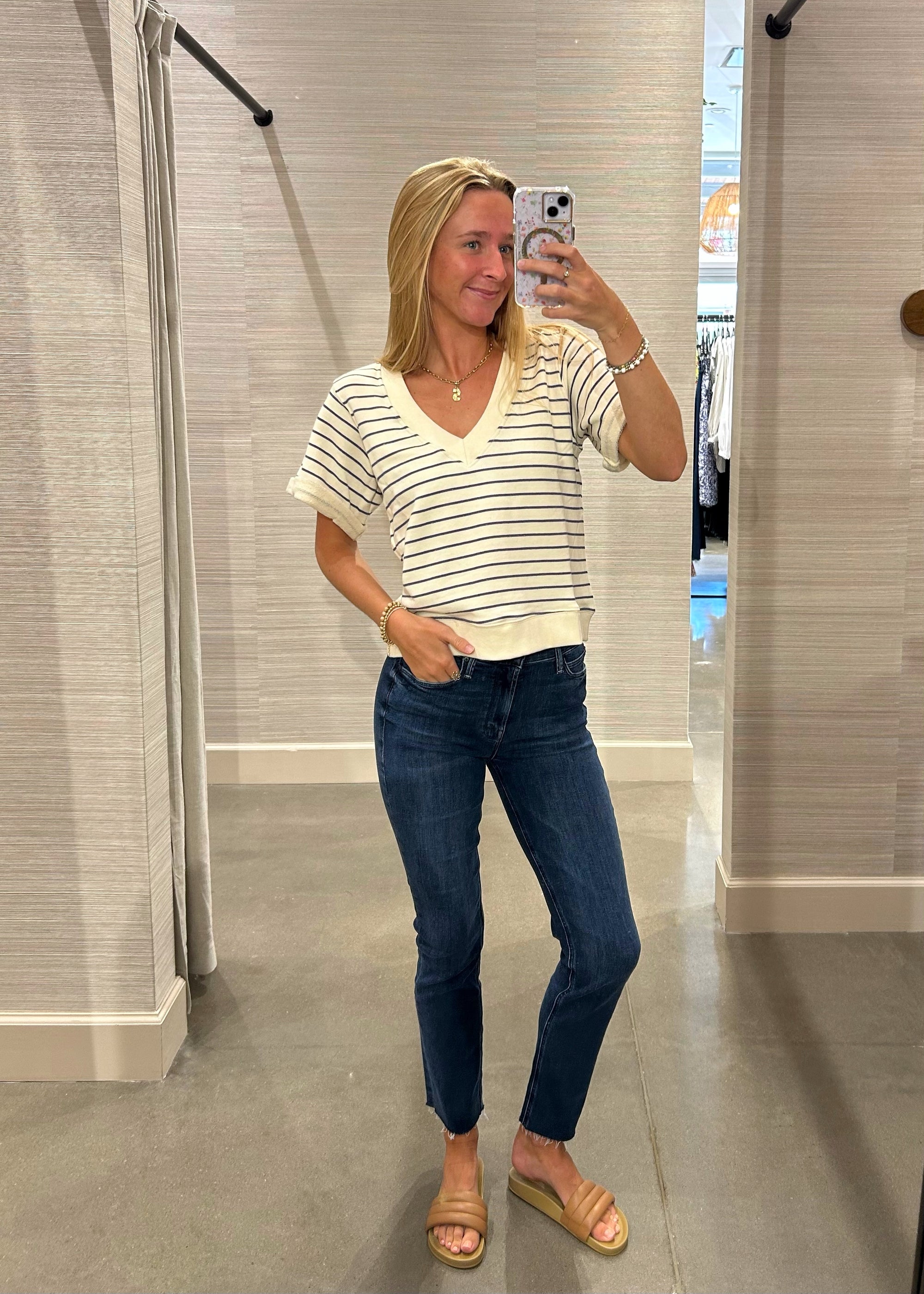 MID RISE DAZZLER ANKLE FRAY JEANS IN FANCY MEETING YOU HERE