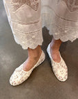 WOVEN FLAT IN PEARL