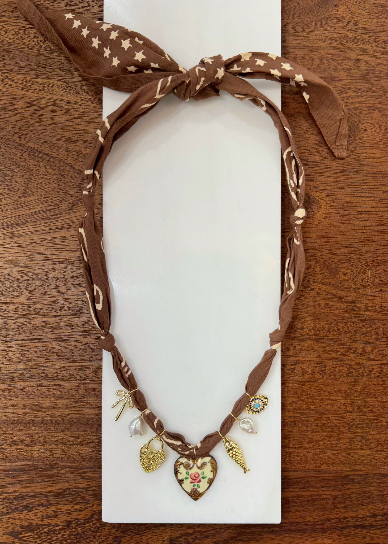 BANDANA NECKLACE // CHESTNUT BROWN