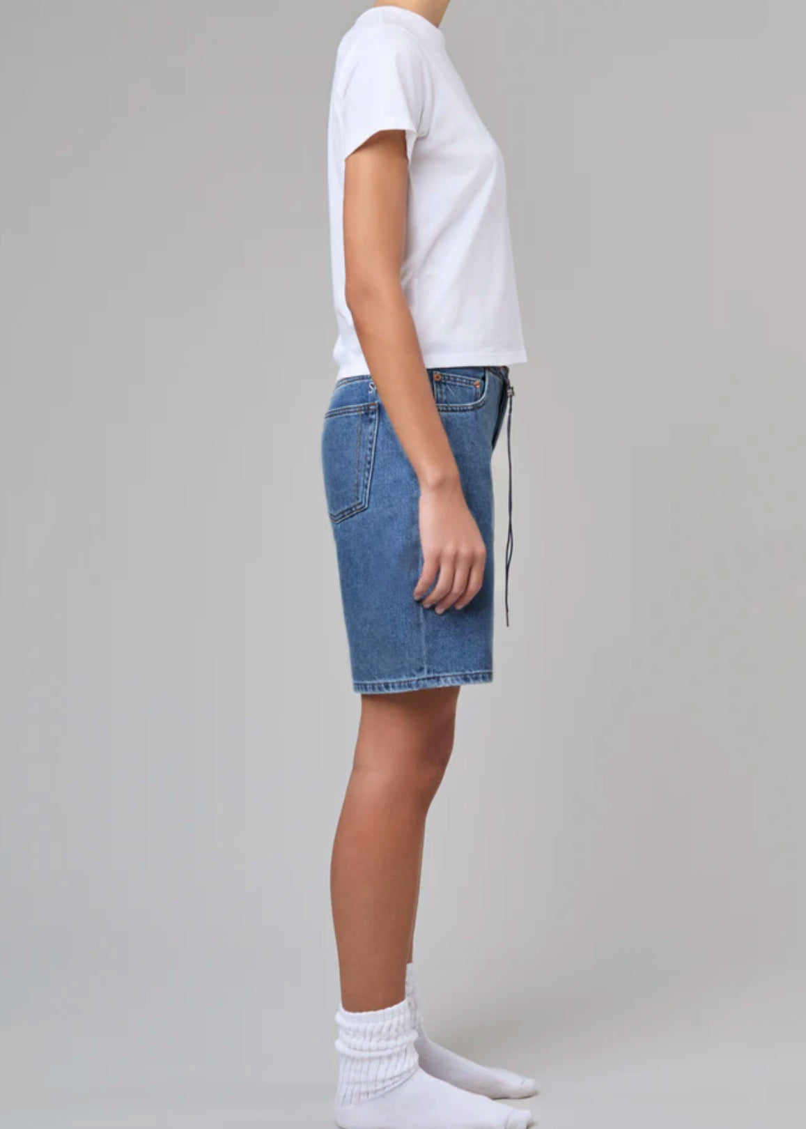 COOL SHORTS IN CLASSIC BLUE