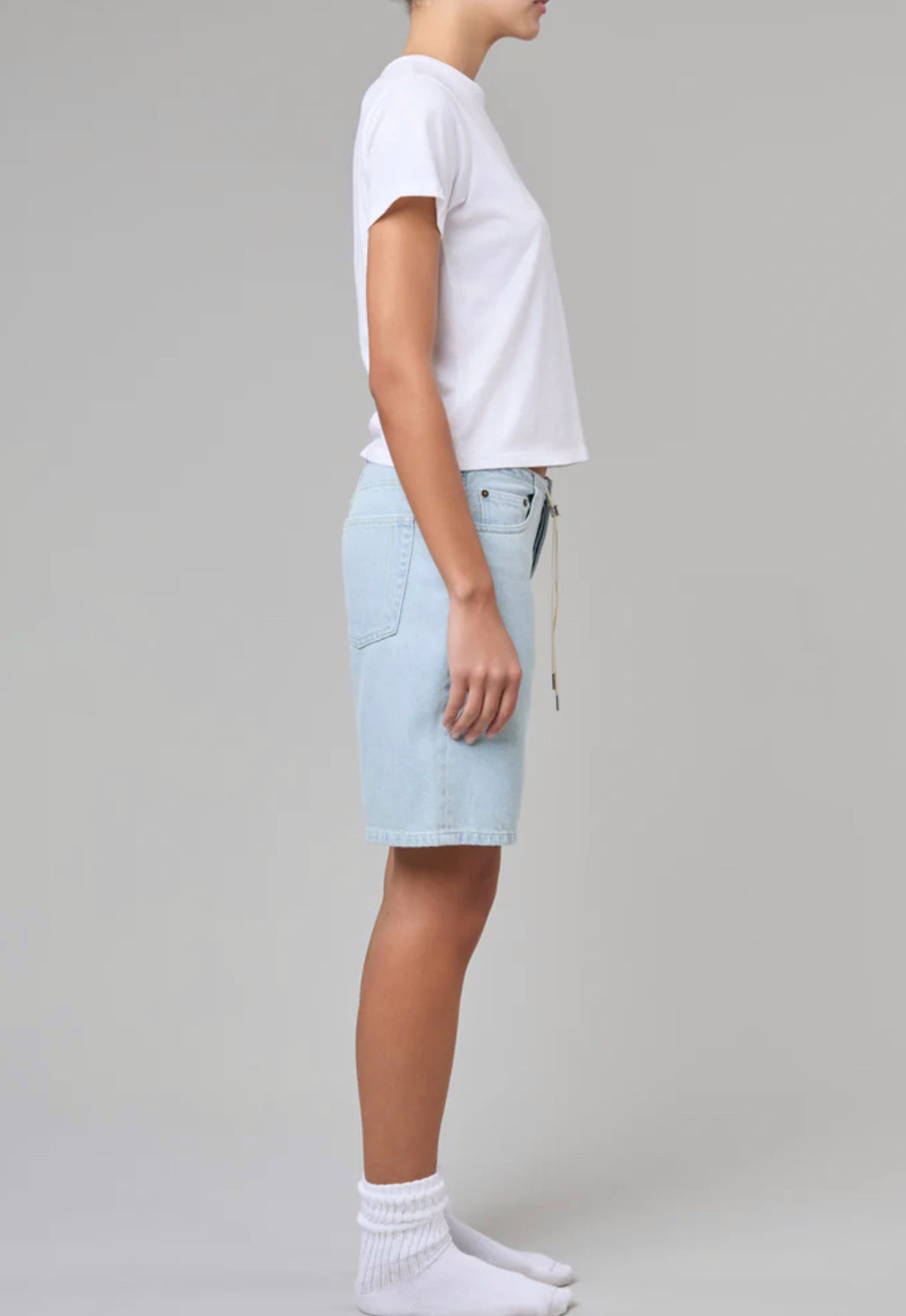 COOL SHORTS IN VINTAGE BLUE