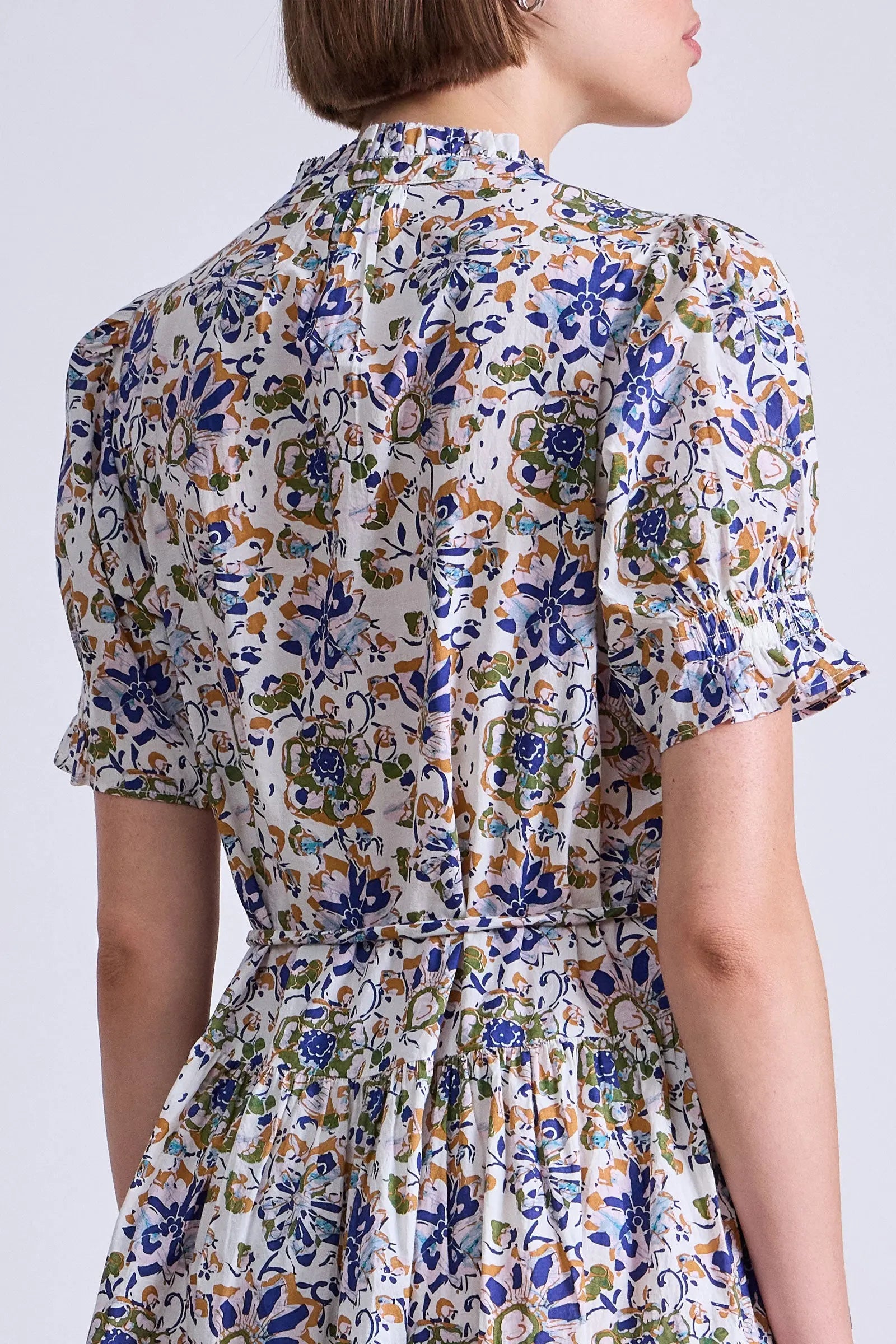 LAS ALMAS DRESS IN BATIK FLORAL