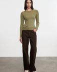 SILK KNIT CREW IN OLIVE