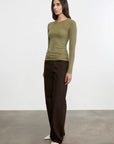 SILK KNIT CREW IN OLIVE