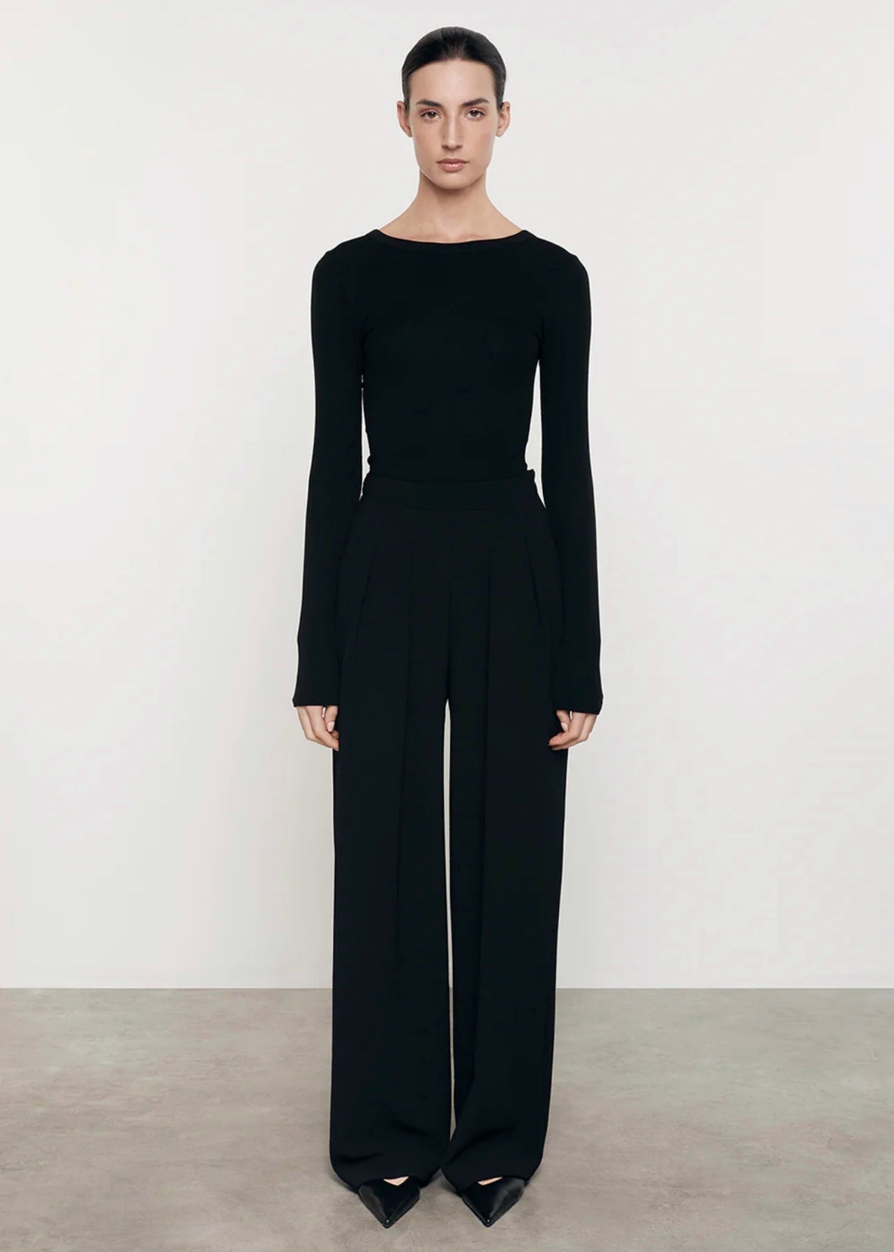 SILK RIB CREW IN BLACK
