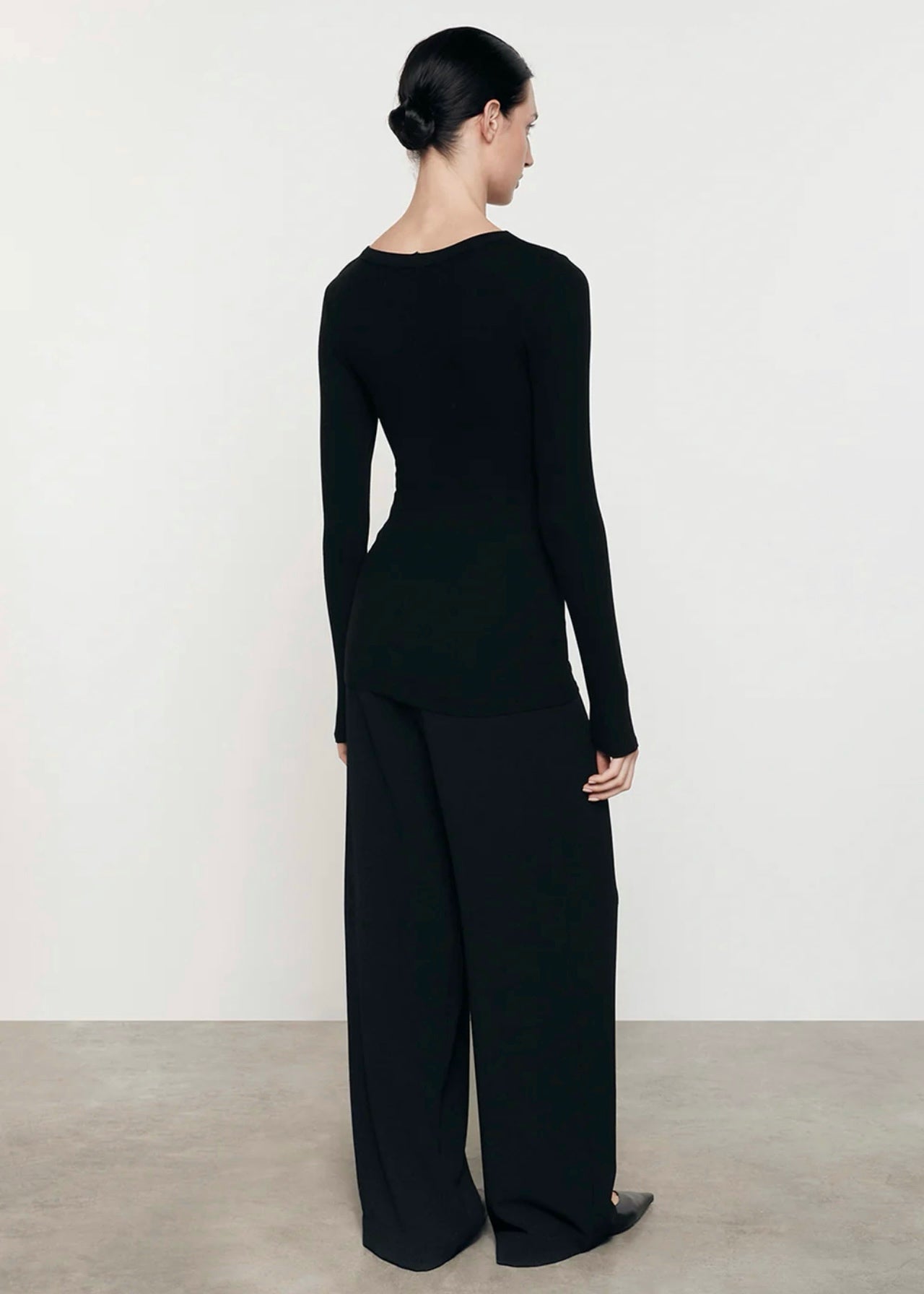 SILK RIB CREW IN BLACK