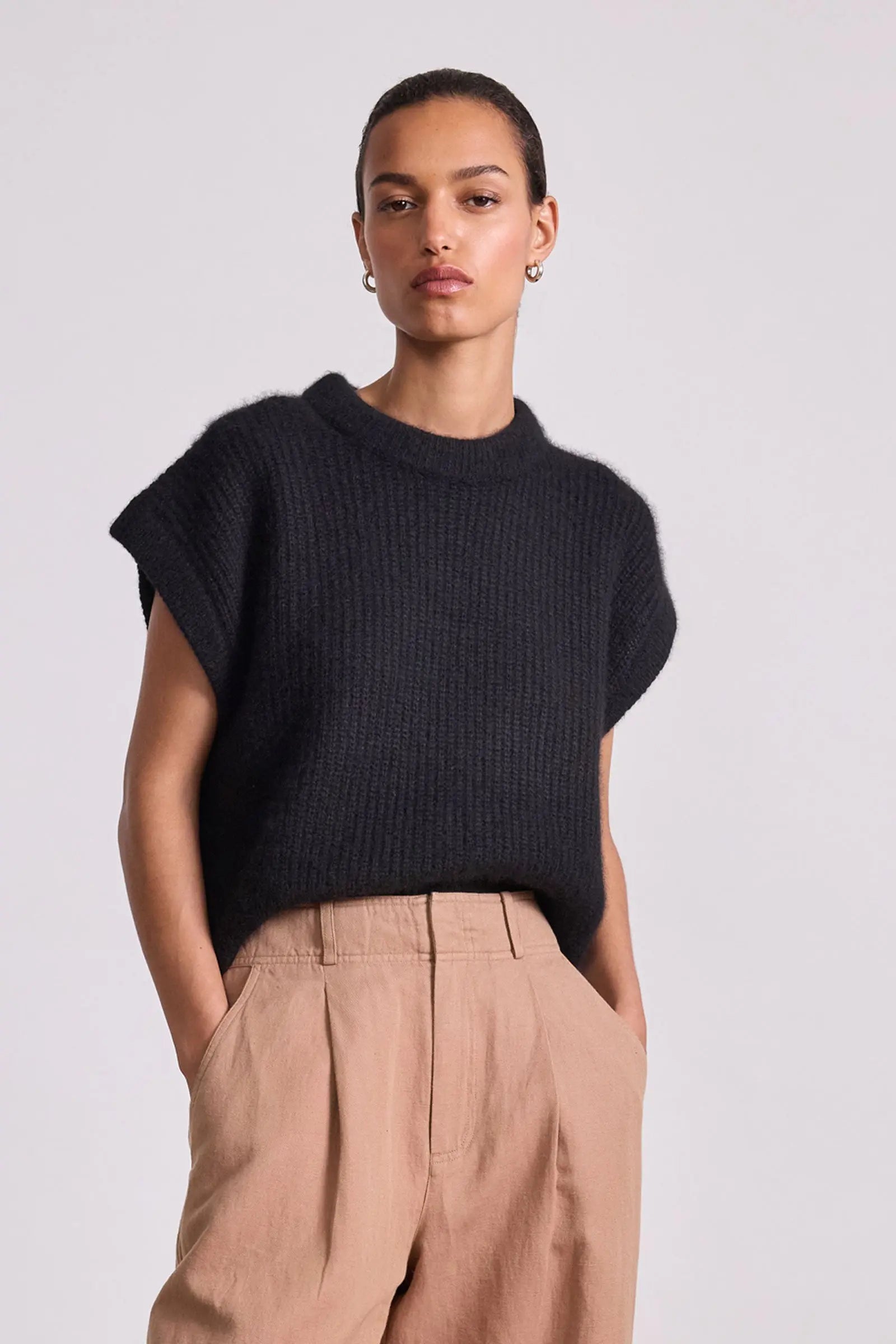 SOFTEST OLIVA CASHMERE VEST IN BLACK