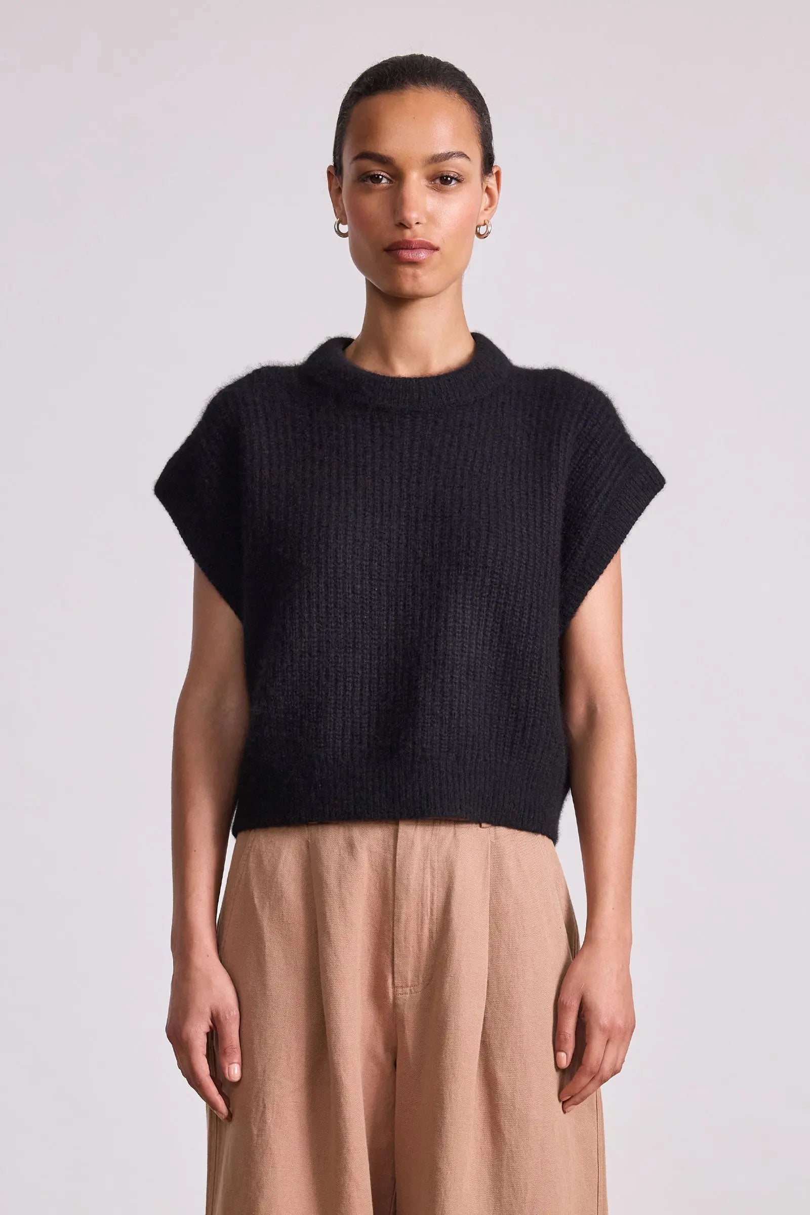 SOFTEST OLIVA CASHMERE VEST IN BLACK