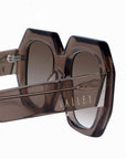 MONOLITH SUNNIES IN MOCHA