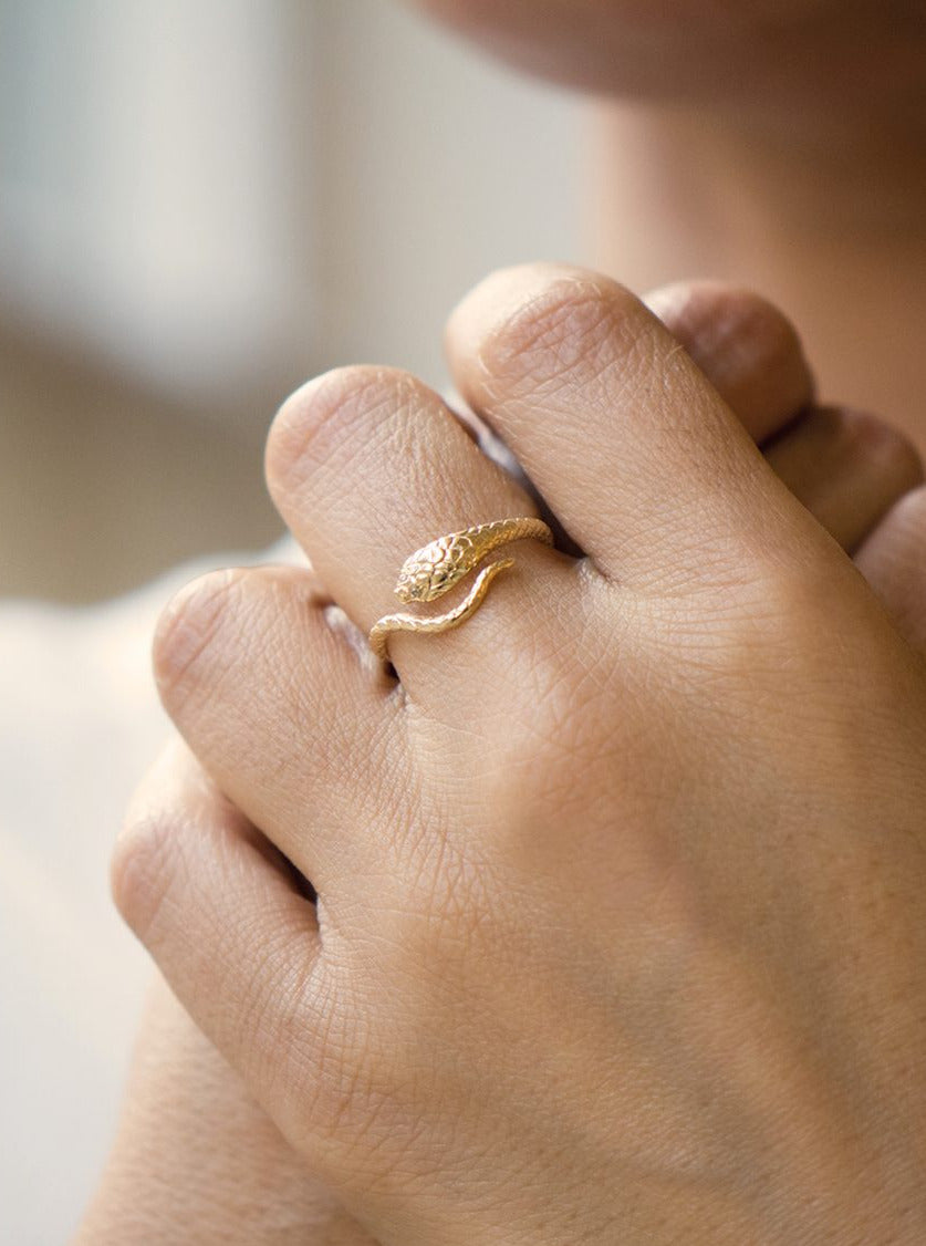 COBRA & DIAMONDS RING