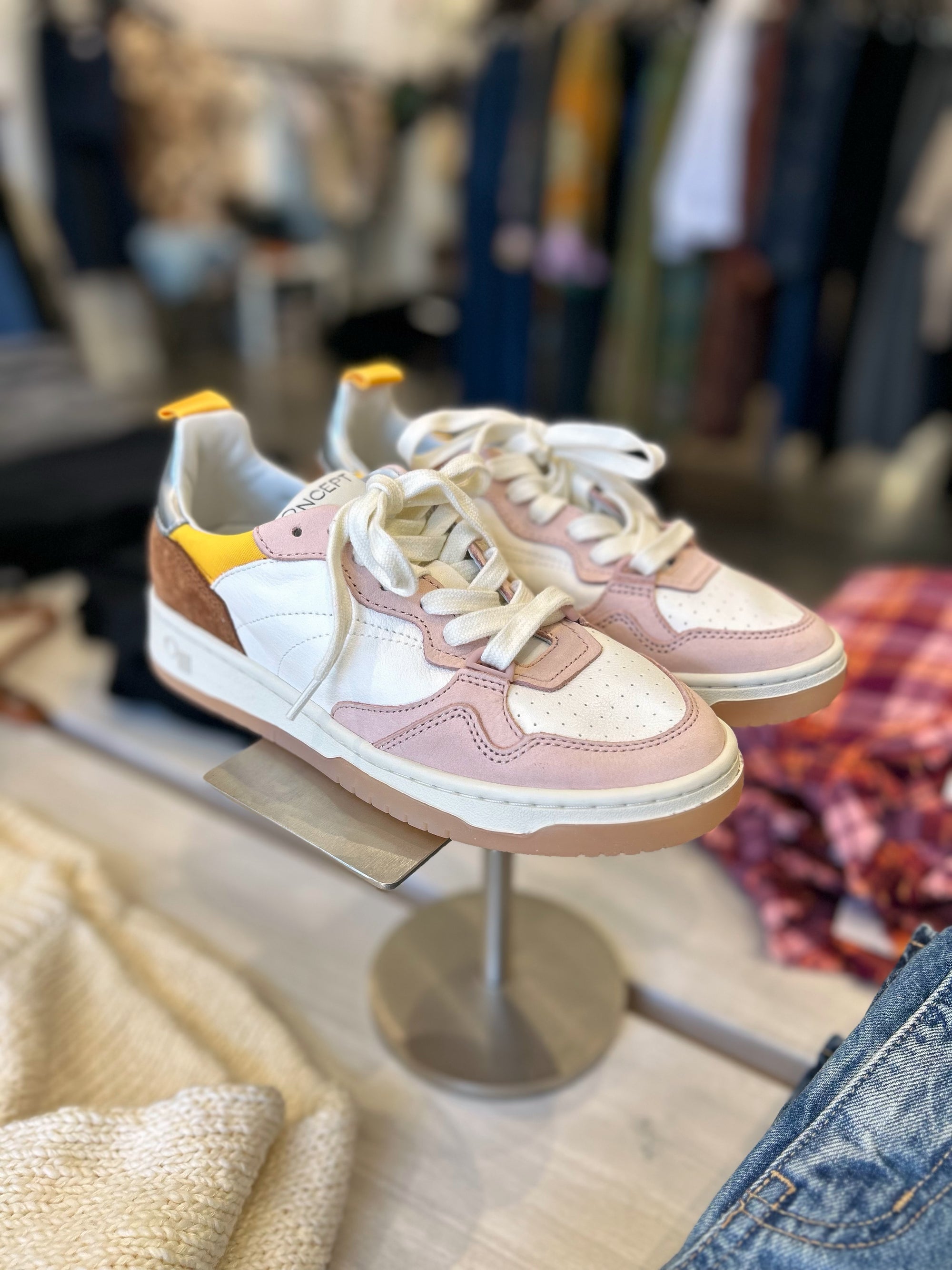 PHOENIX SNEAKERS IN DUSTY PINK