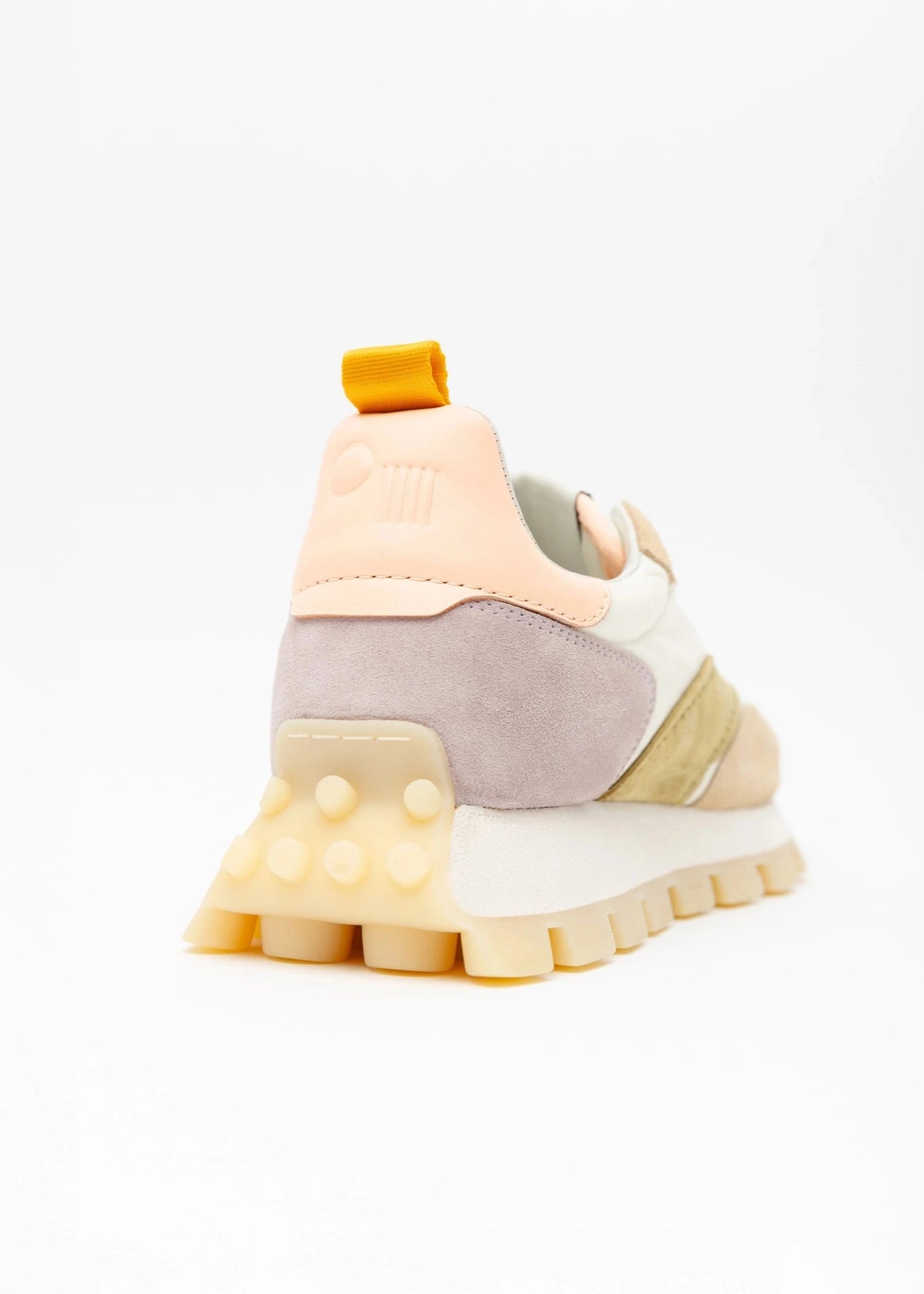 OSAKA SNEAKERS IN DESERT