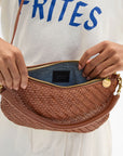 PETIT MOYEN MESSENGER IN HAZELNUT ZIG