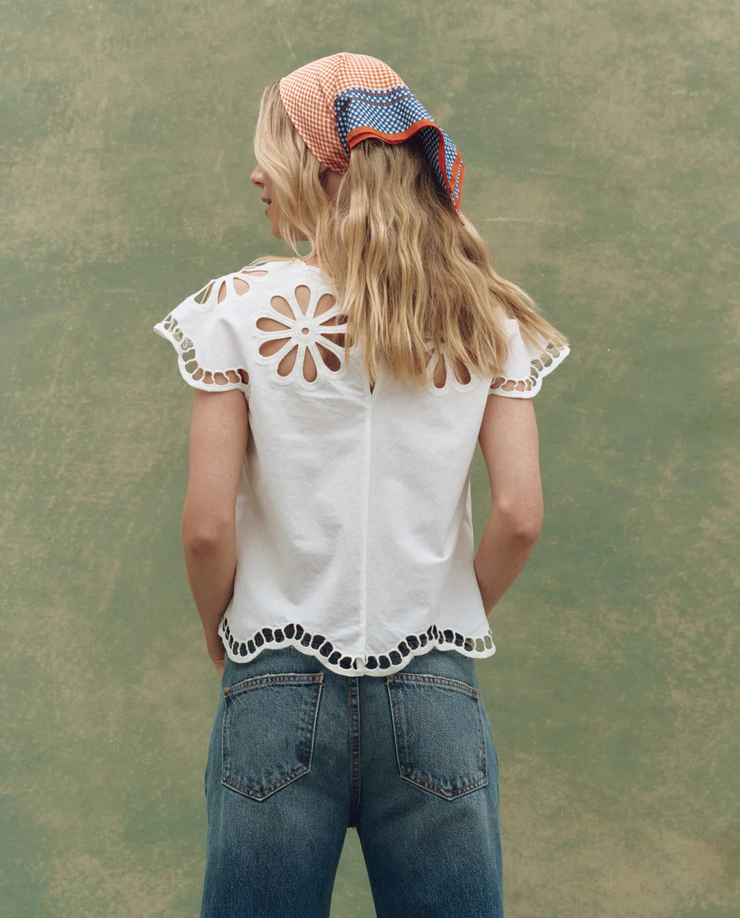 SUPER BLOOM EYELET TOP