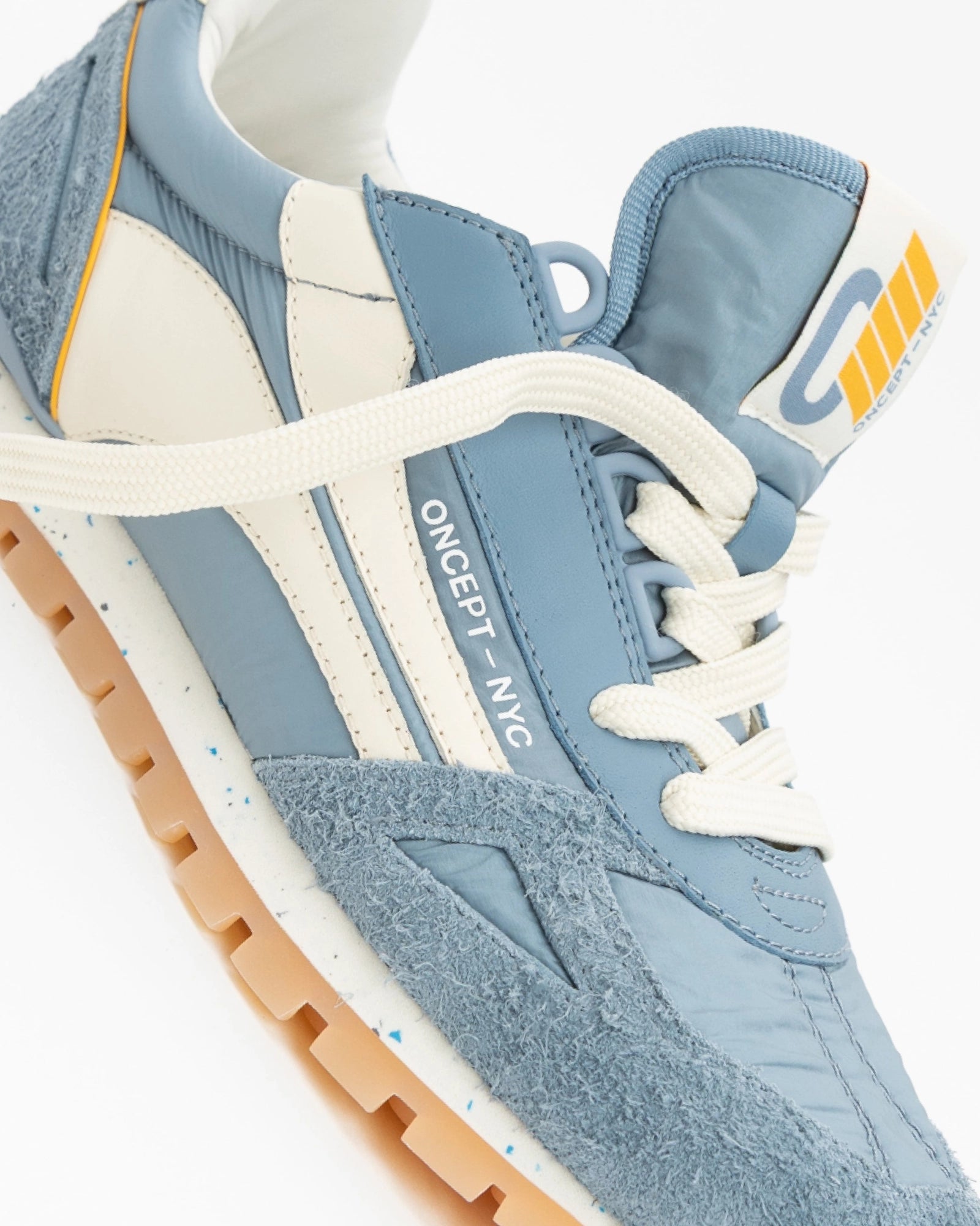 TORONTO SNEAKERS IN HARBOR BLUE
