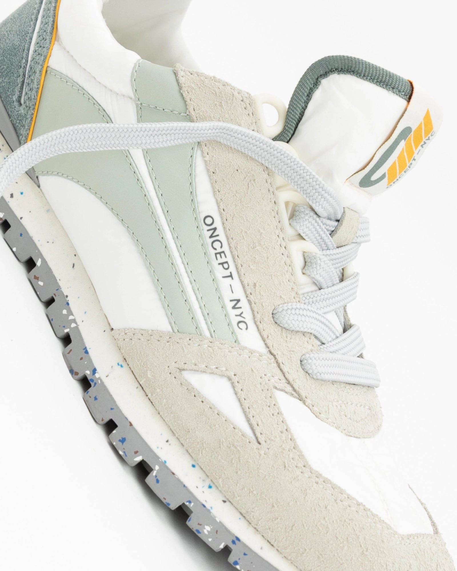 TORONTO SNEAKERS IN SEAFOAM