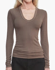 SILK RIB U-NECK IN MUSHROOM