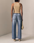WEIGHTLESS UTILITY SOFT BARREL JEANS