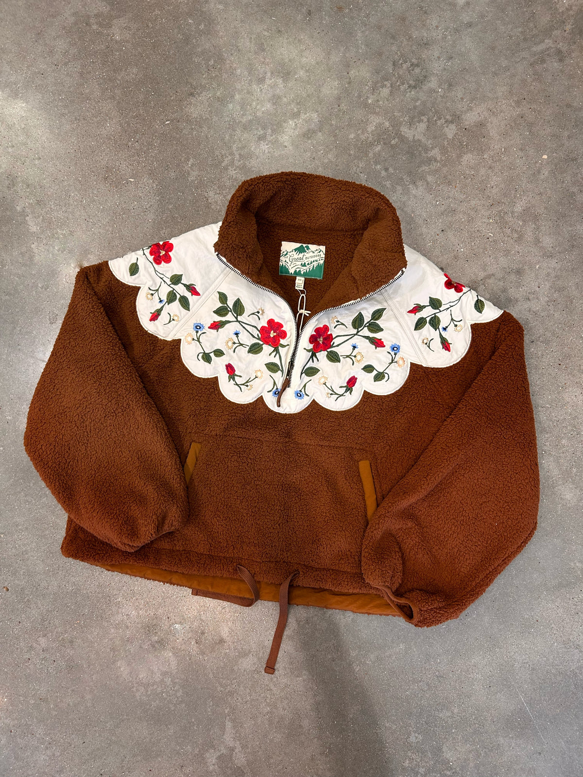 PLUSH WILDFLOWER PULLOVER