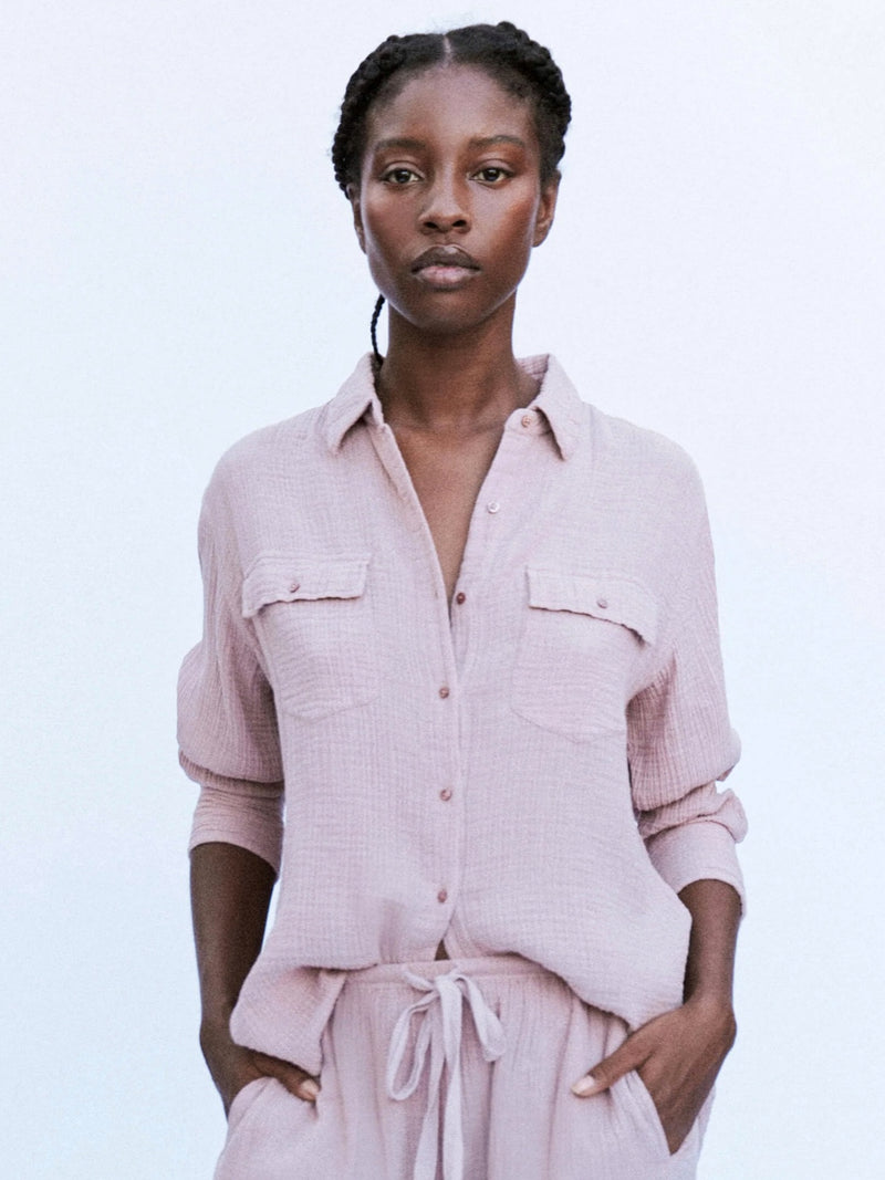 THE GAUZE RANCHO TOP IN SOFT LILAC