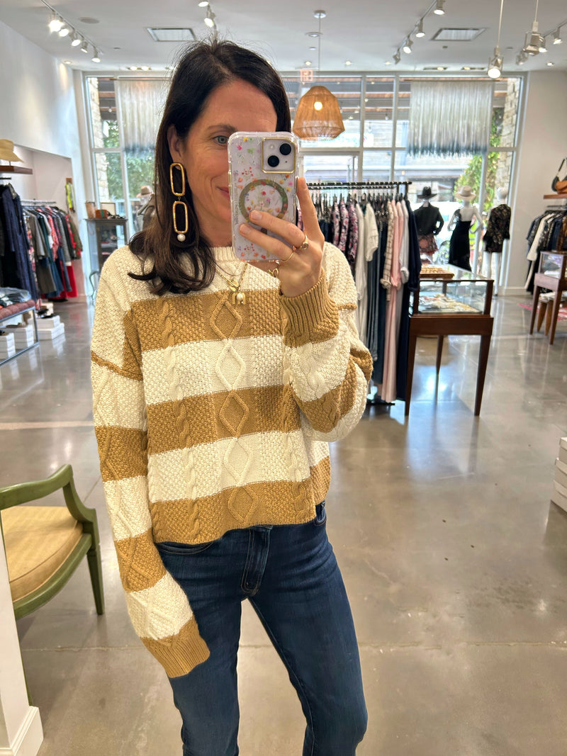 CABLE CREW SWEATER IN CAMEL STRIPE