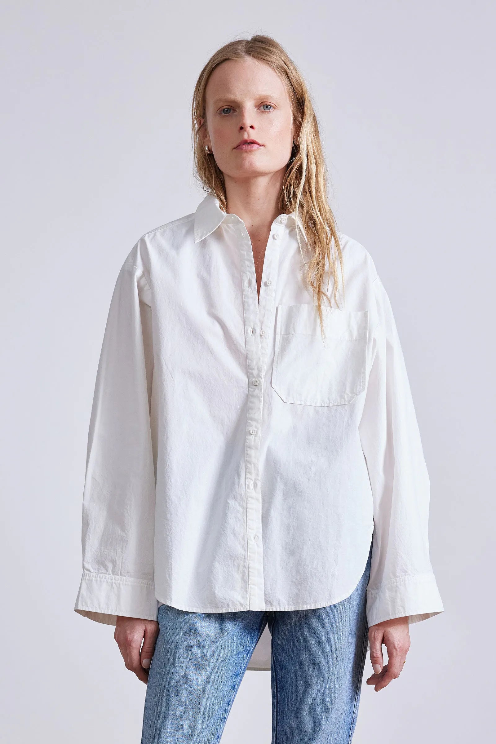 ARI BUTTON DOWN