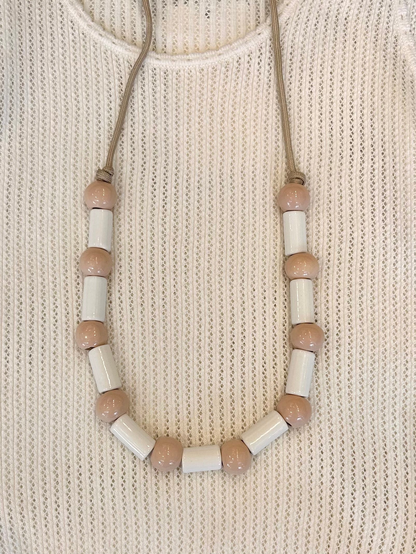 BUBBLE BEAD CANDY NECKLACE IN BLANK &amp; CREPE