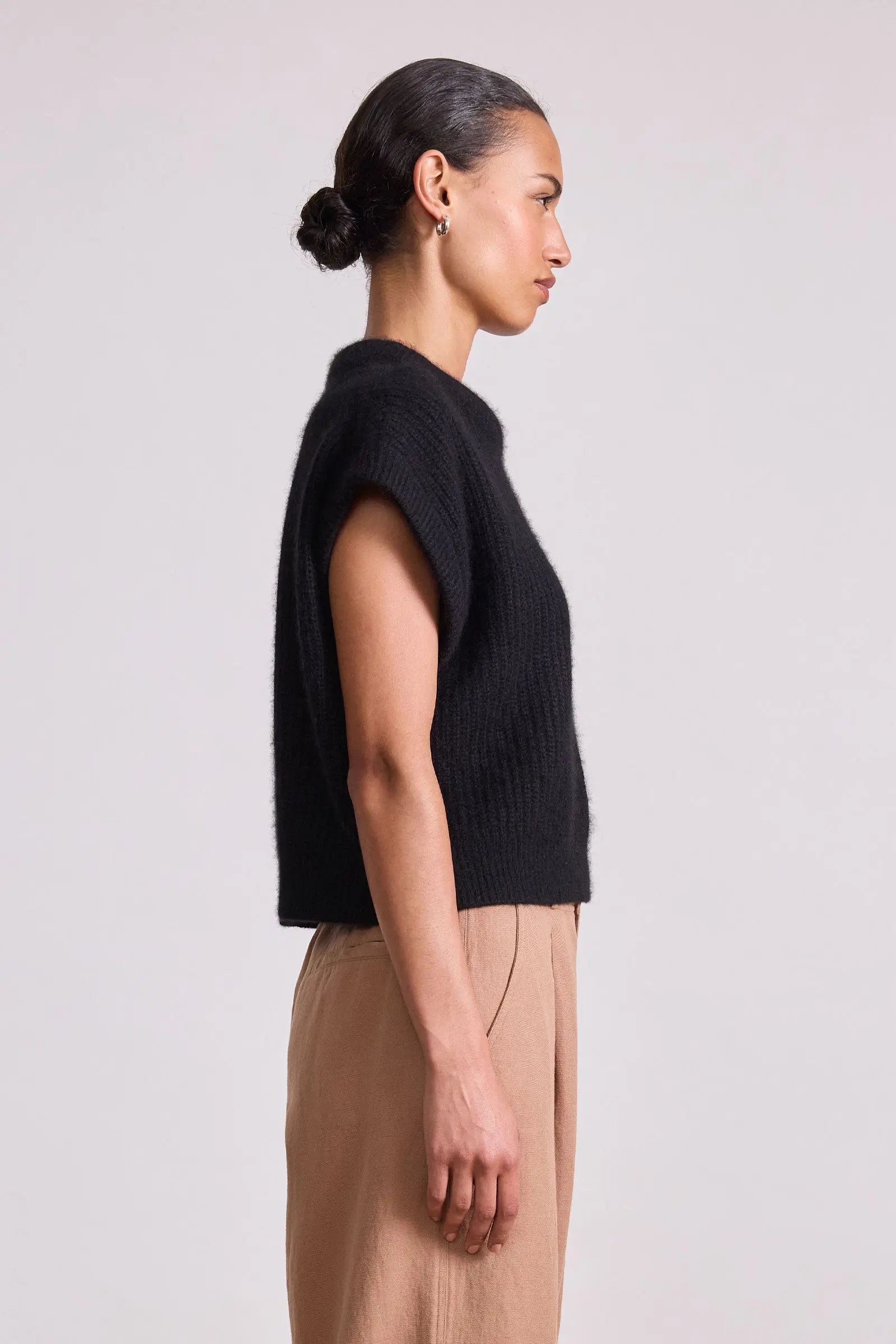 SOFTEST OLIVA CASHMERE VEST IN BLACK