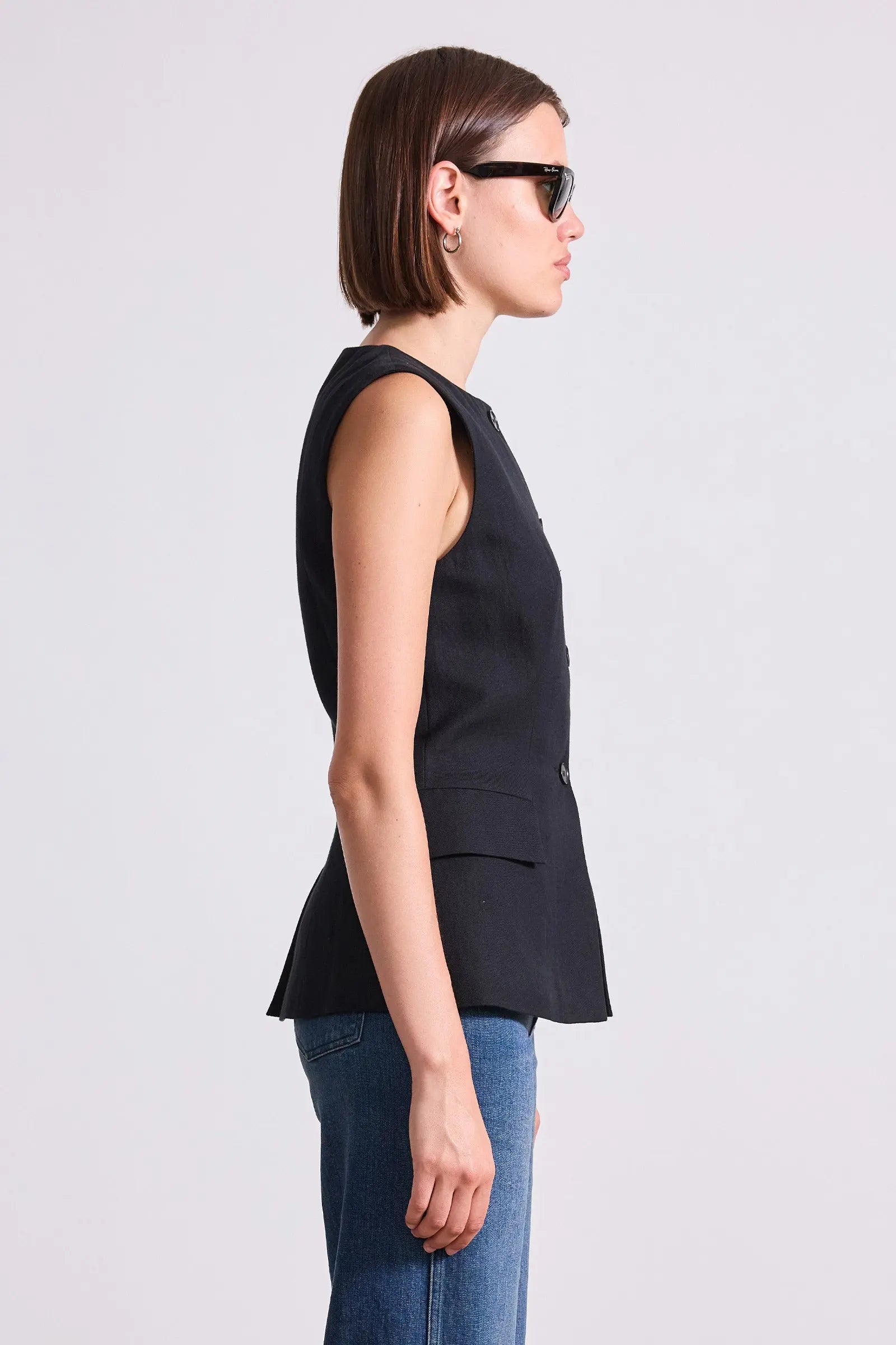 ELU CREW VEST