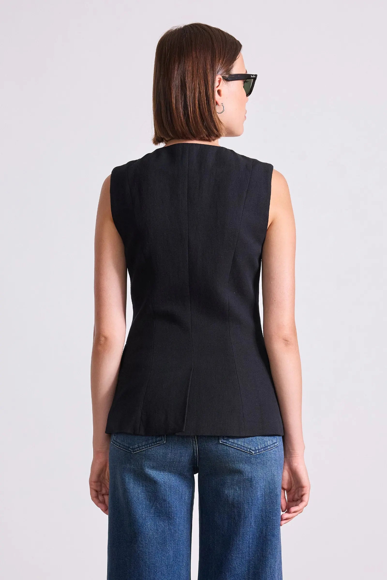 ELU CREW VEST