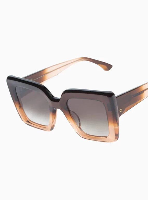 AMOUR SUNNIES IN COLA FADE WITH BROWN LENSES
