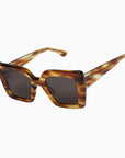 AMOUR SUNNIES IN TORTOISESHELL