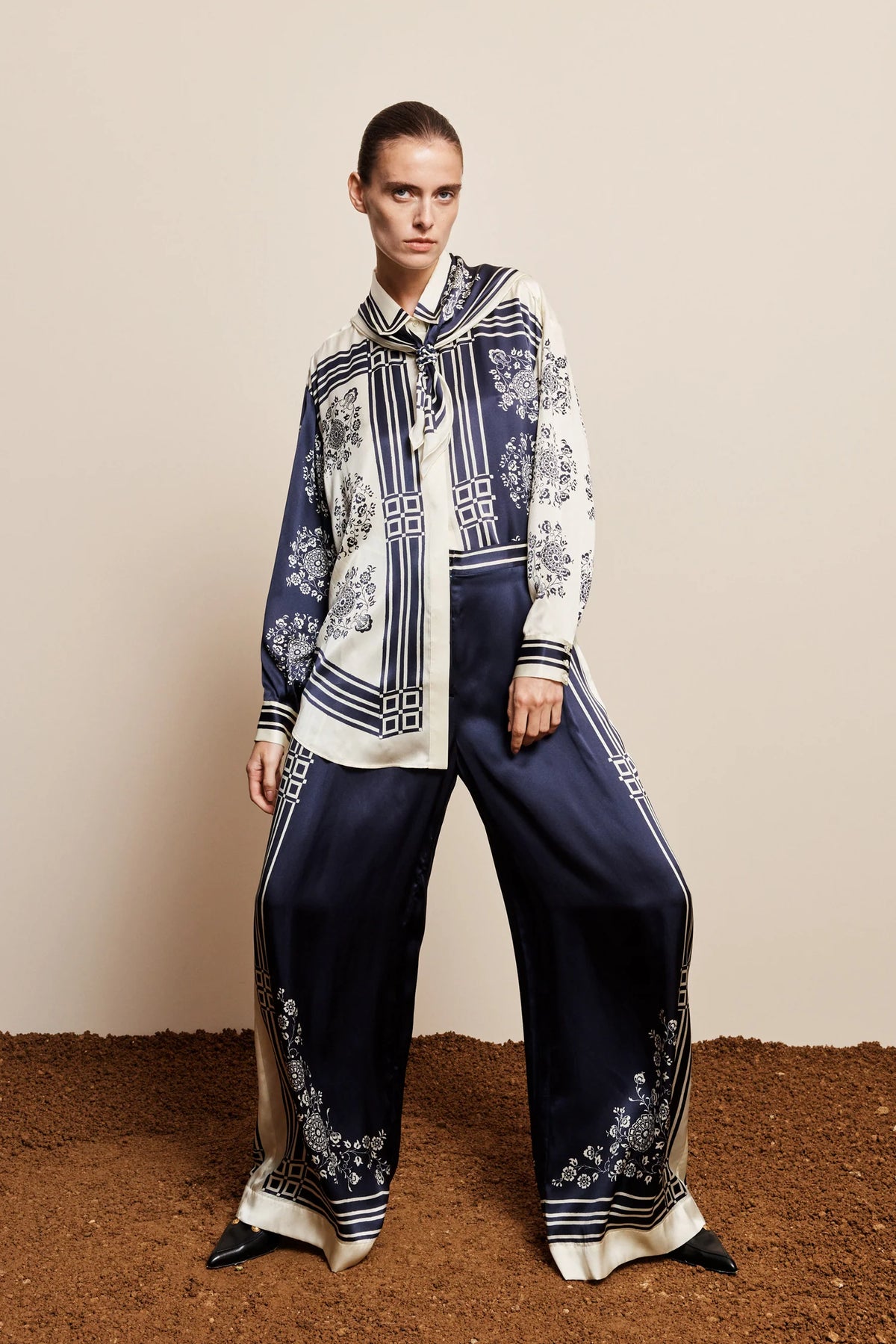BANDERRA SILK PANT