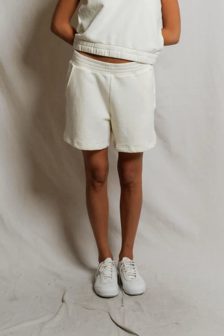 BARI SHORTS IN BRIGHT IVORY