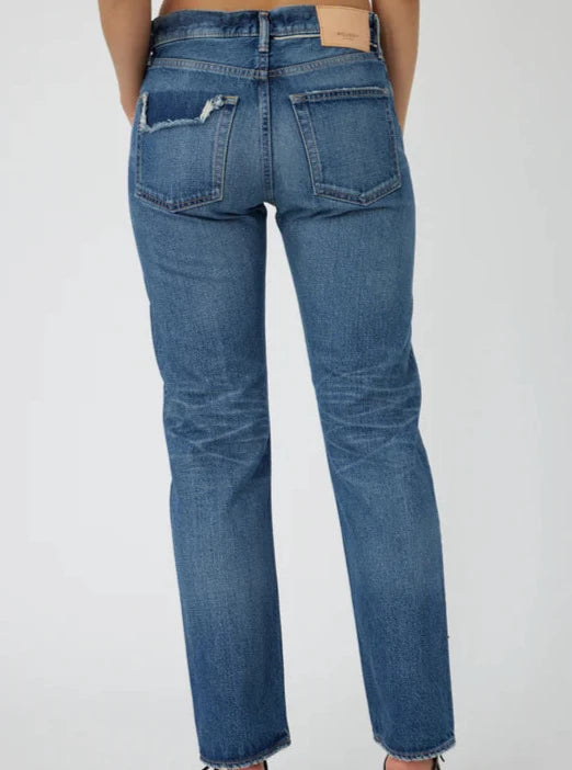 CHATEAU STRAIGHT JEANS IN BLUE