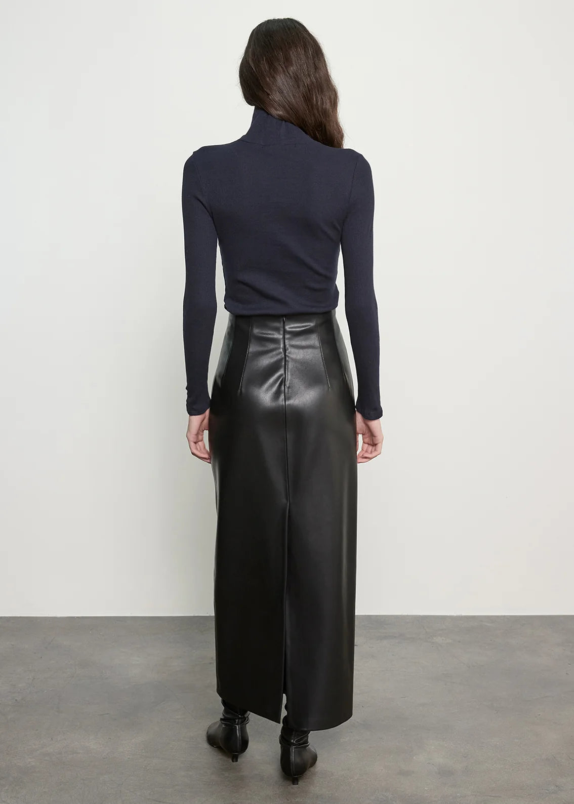 LEATHER CURVE SKIRT
