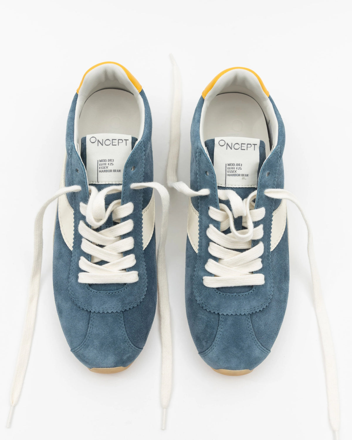 ESSEX SNEAKERS IN HARBOR BLUE