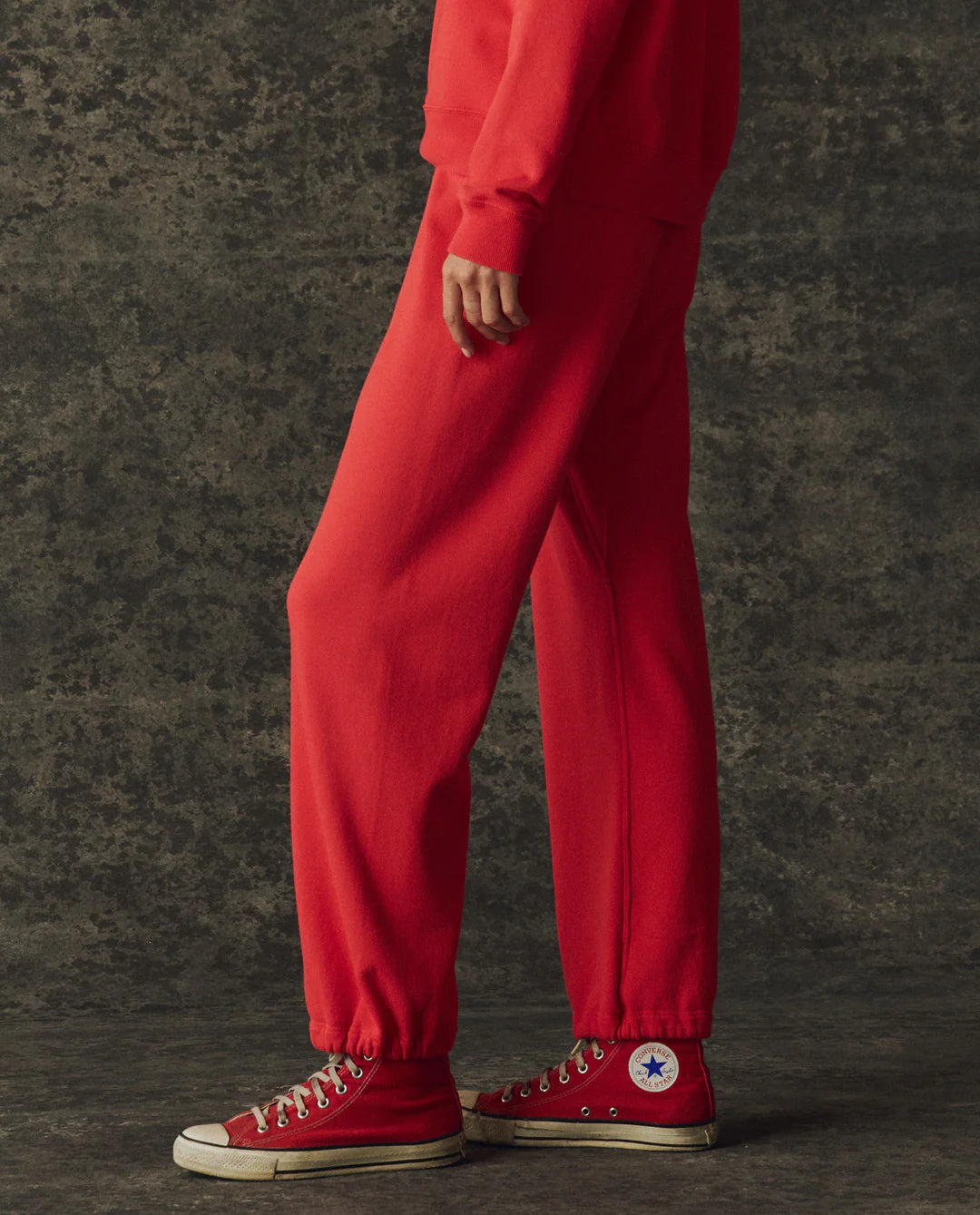 FLEECE SPORT SWEATPANT IN BRIGHT RED