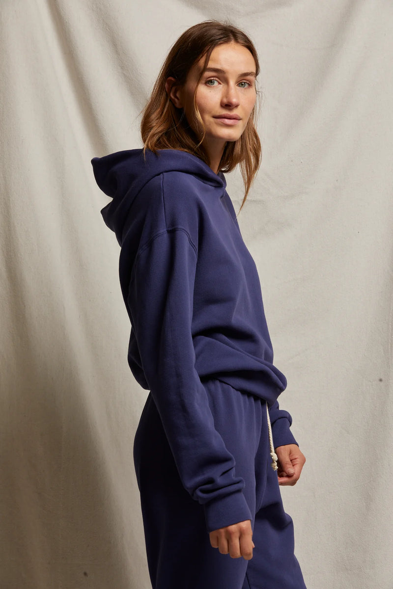 HEART FLEECE PULLOVER IN DUSK