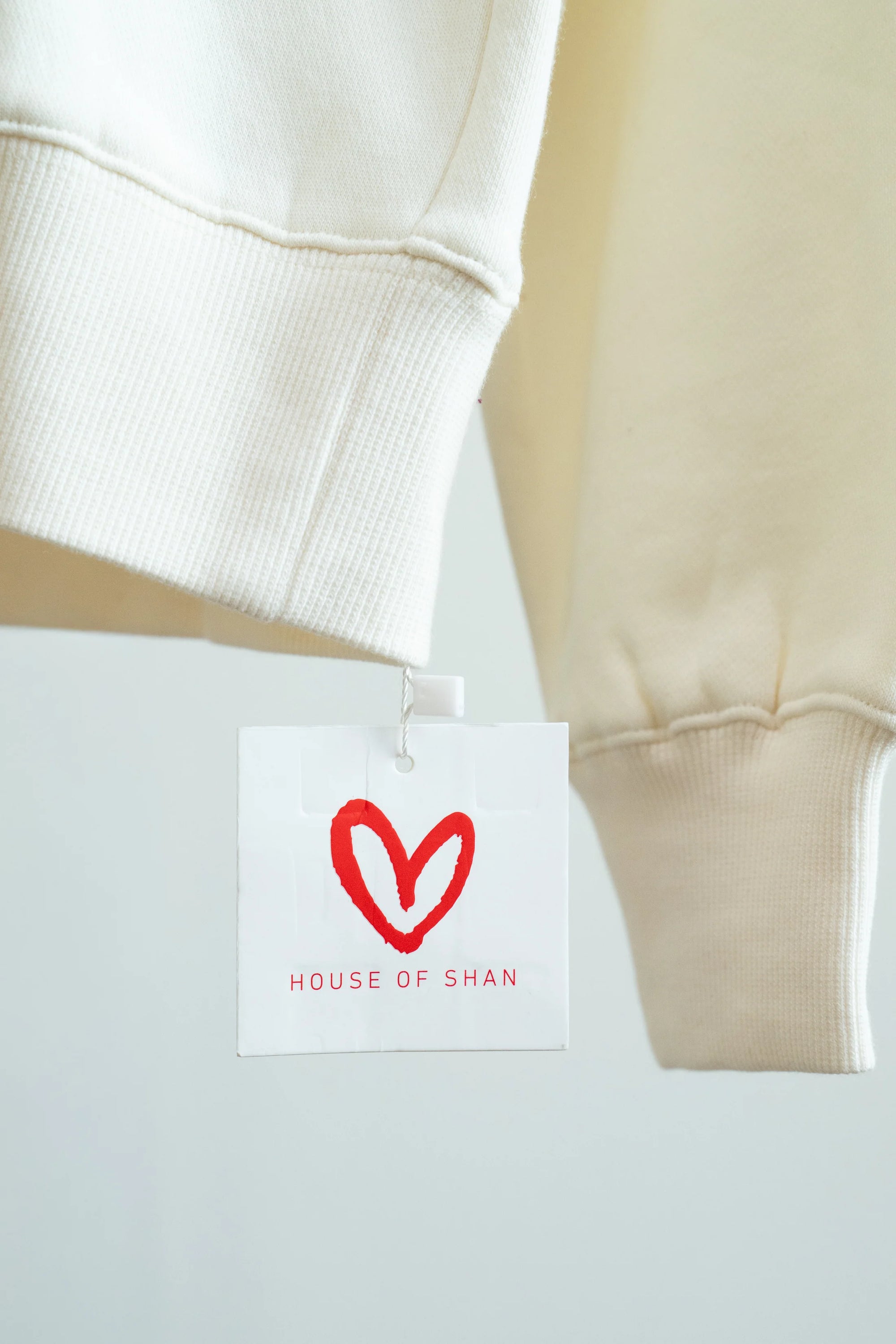 SHAN SIGNATURE HOODIE IN CREME