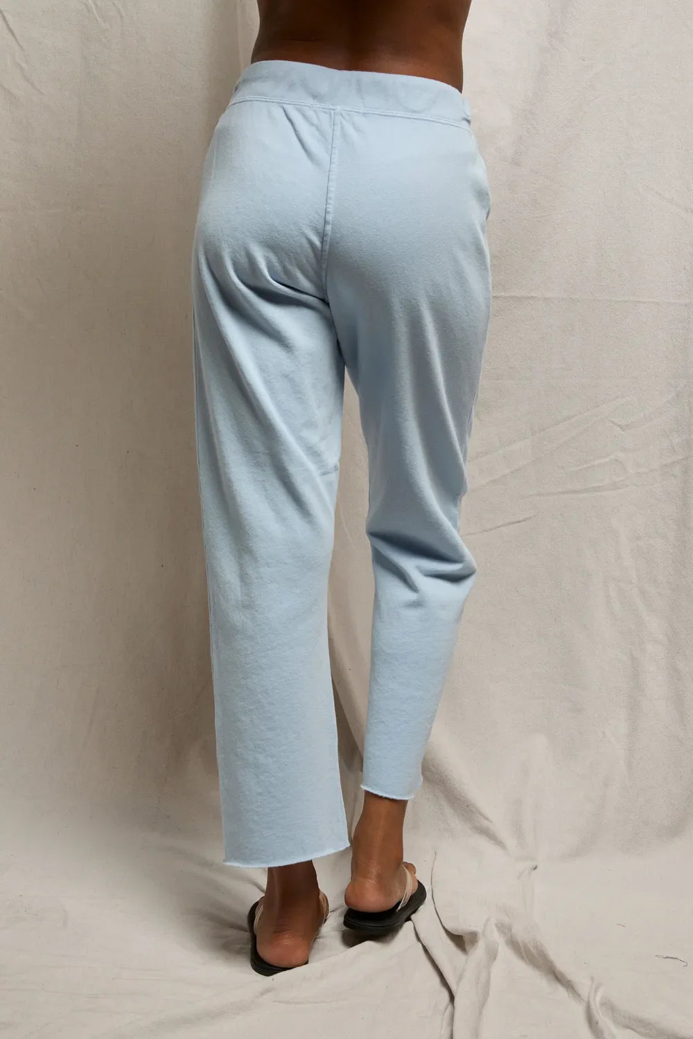 JAMAICA BEACH FLEECE PANT IN POWDER BLUE