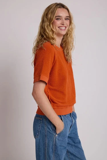 ZIGGY SHORT SLEEVE SWEATSHIRT IN BURNT ORANGE