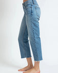 LOW RISE STRAIGHT JEANS