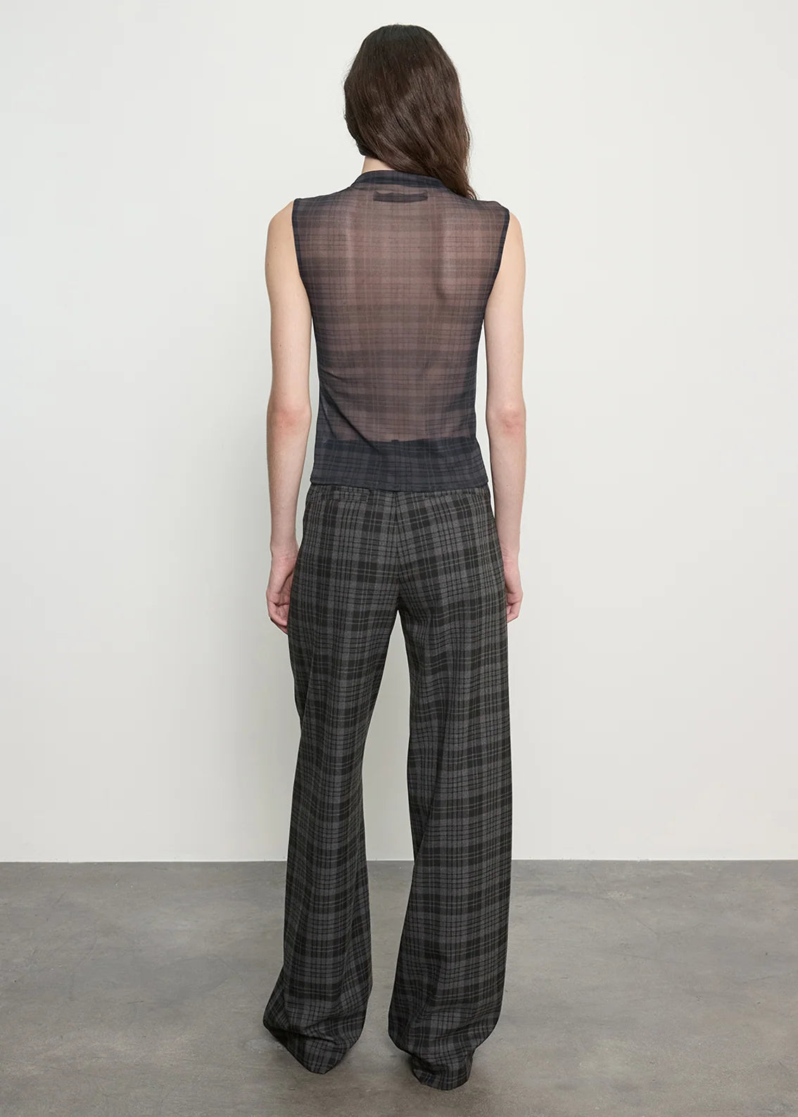 MESH SLEEVELESS TWIST TOP