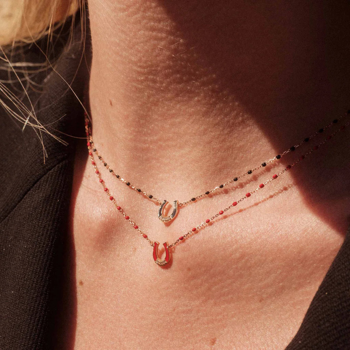 16.5" MINI DIAMOND HORSESHOE POPPY NECKLACE
