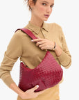 MOYEN MESSENGER IN GARNET