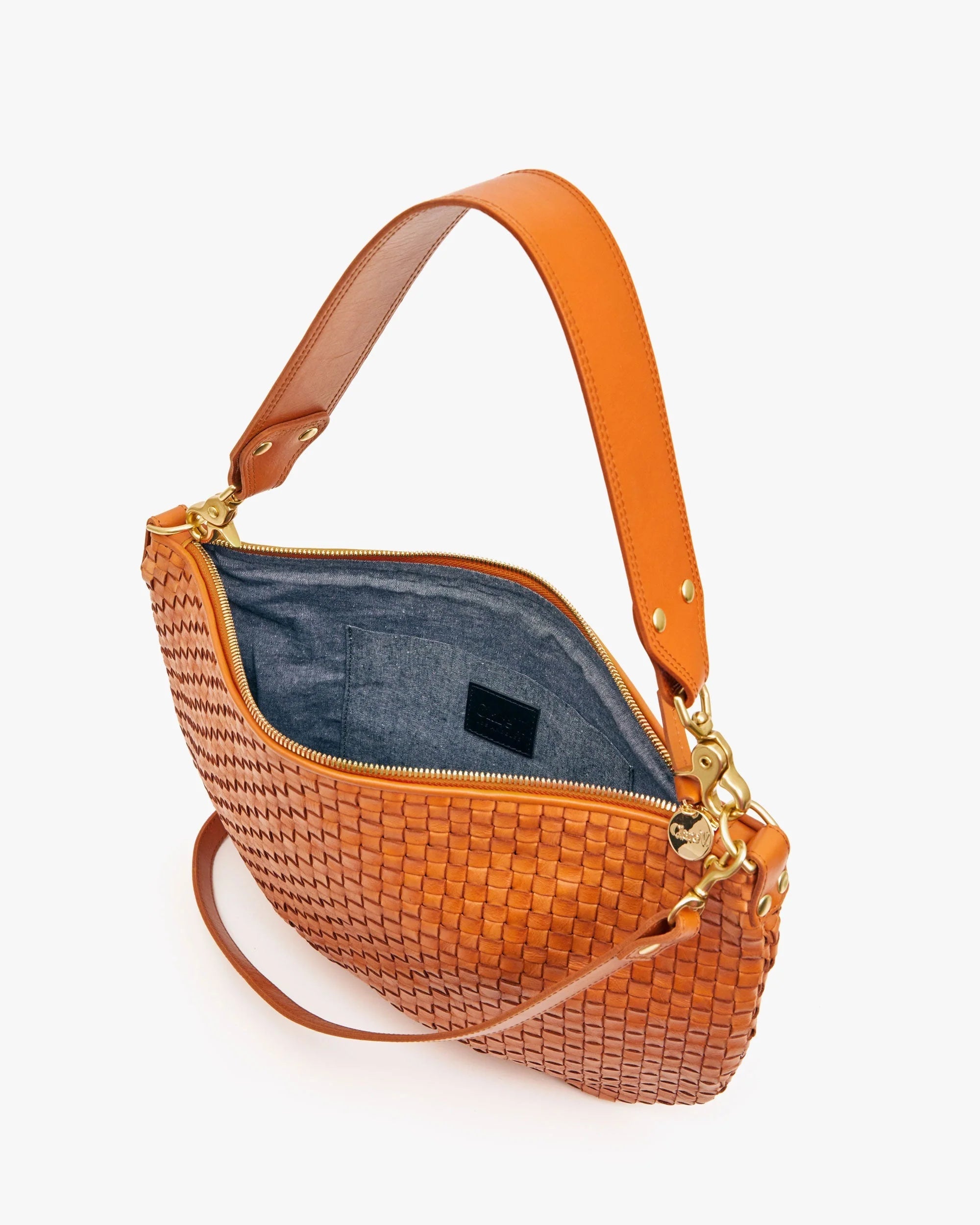 MOYEN MESSENGER IN NATURAL