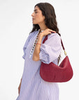 MOYEN MESSENGER IN PLUMMY RATTAN