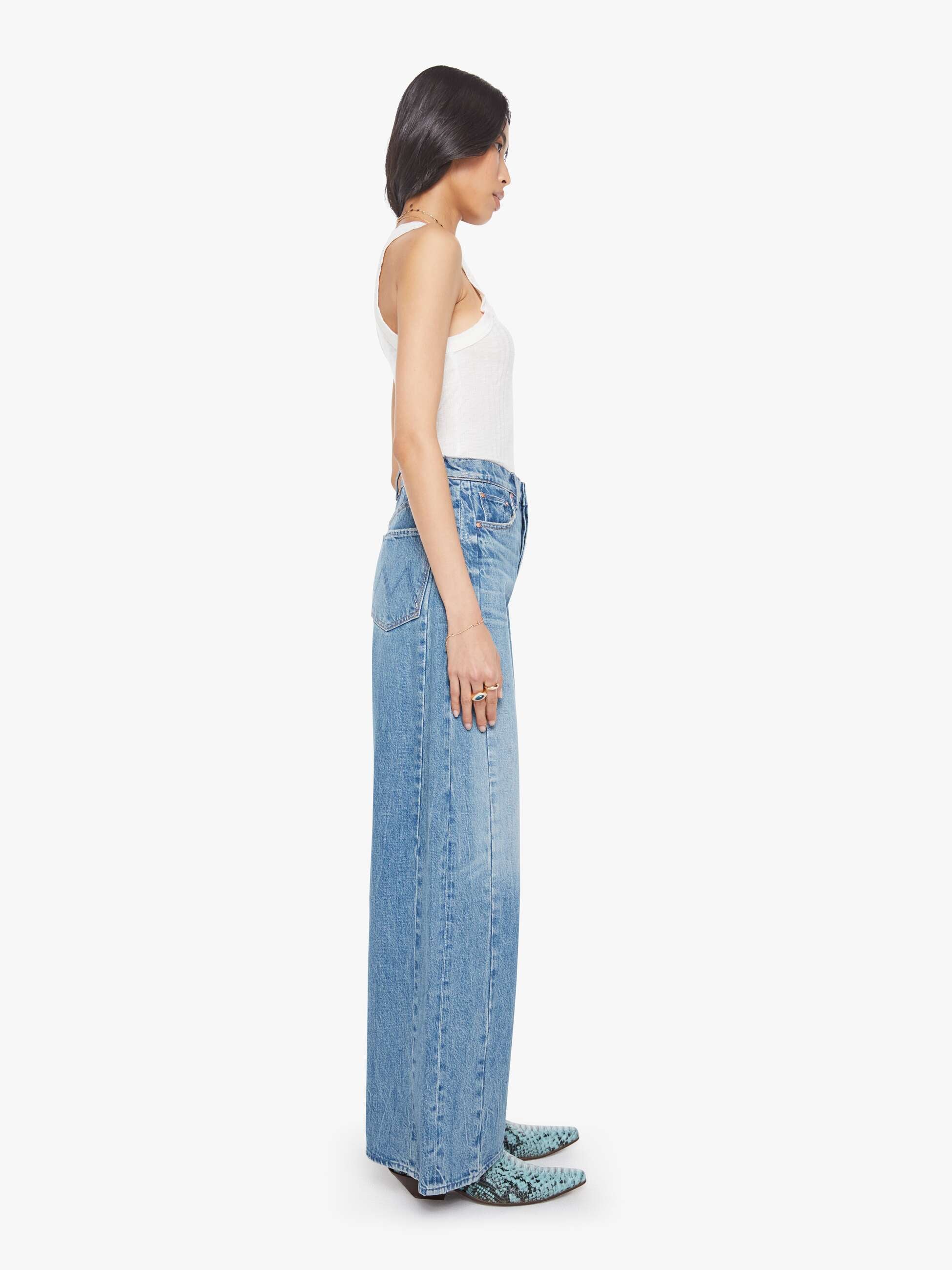 PIPE DREAM BUTTON SNEAK JEANS